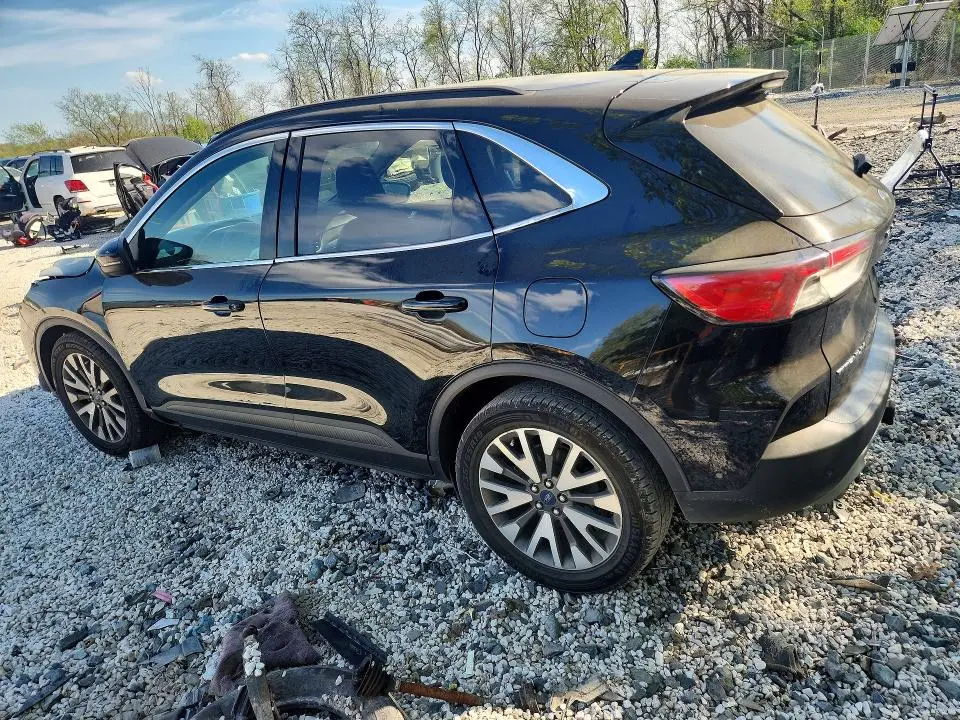 2020 FORD ESCAPE TITANIUM  