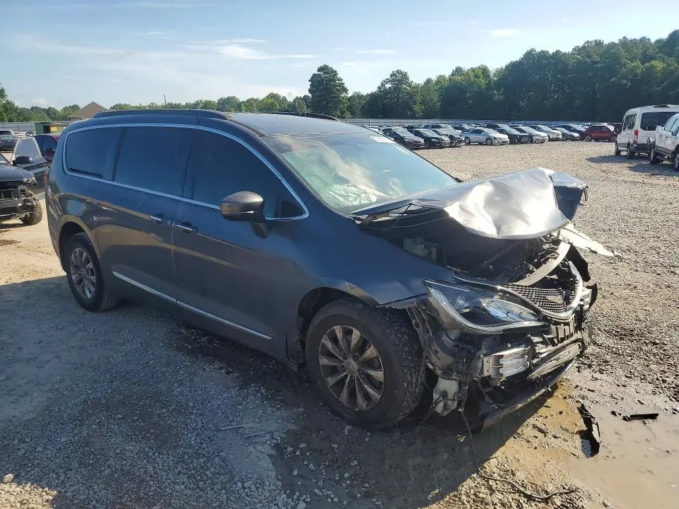 2017 CHRYSLER PACIFICA TOURING L  