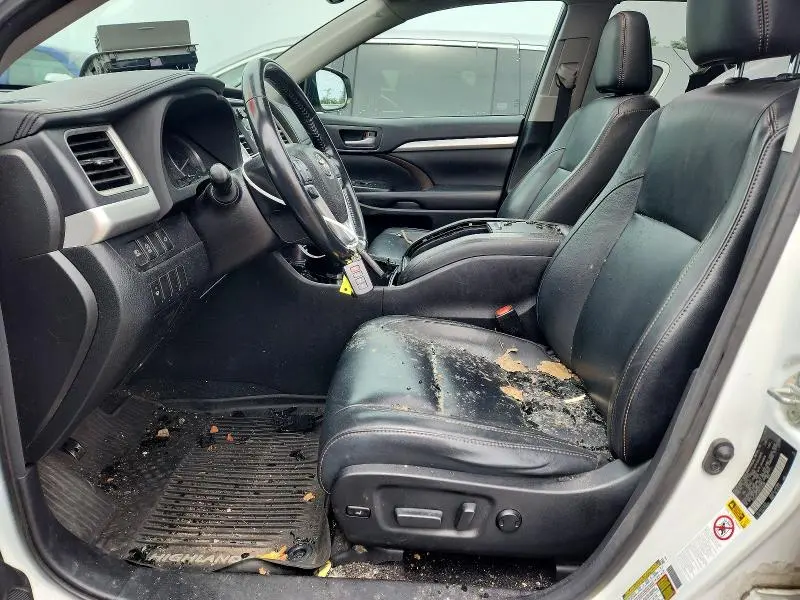 2017 TOYOTA HIGHLANDER XLE  