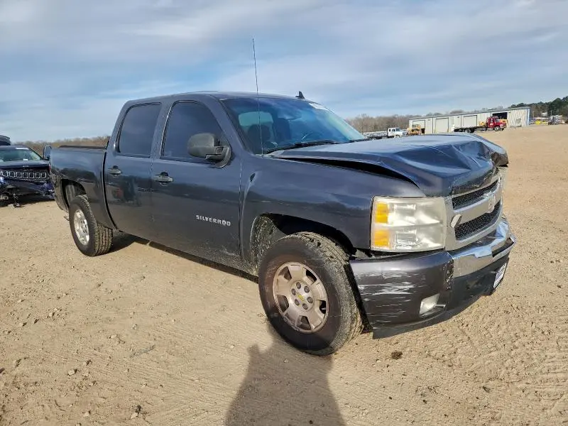 2011 CHEVROLET SILVERADO C1500 LT  