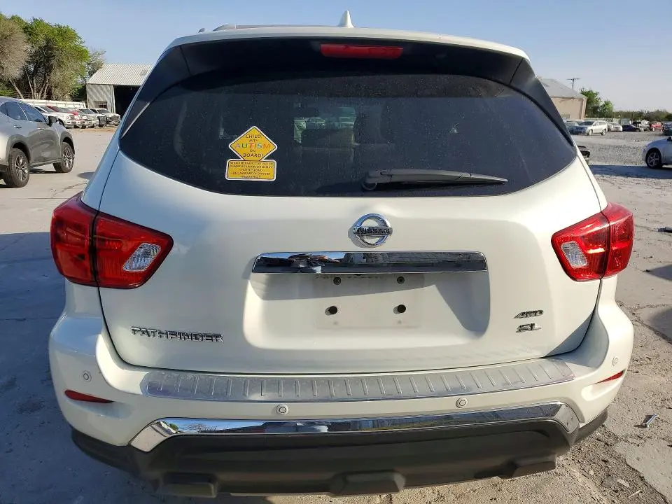 2020 NISSAN PATHFINDER SL  