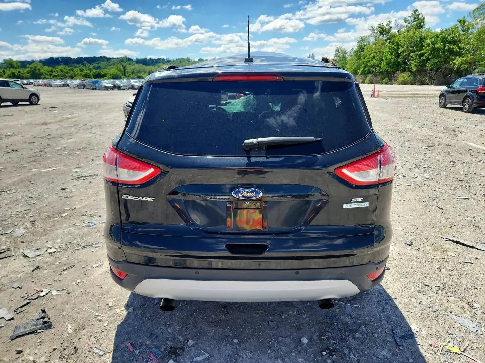2015 FORD ESCAPE SE  