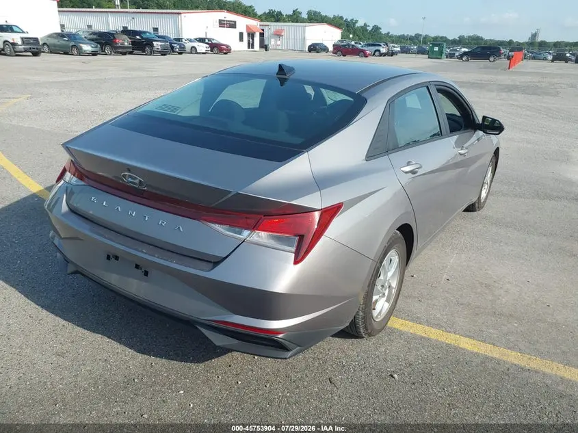 2023 HYUNDAI ELANTRA SE