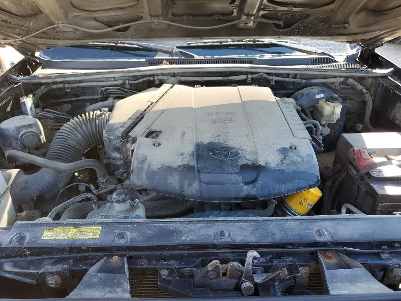 2015 TOYOTA TACOMA V6  