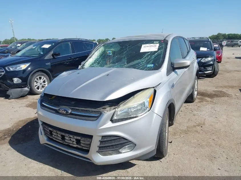 2015 FORD ESCAPE SE