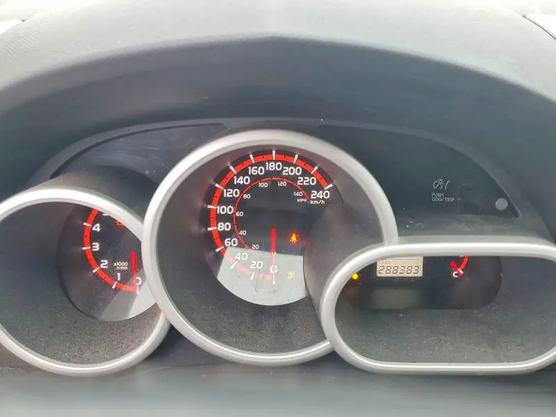 2010 TOYOTA MATRIX S  