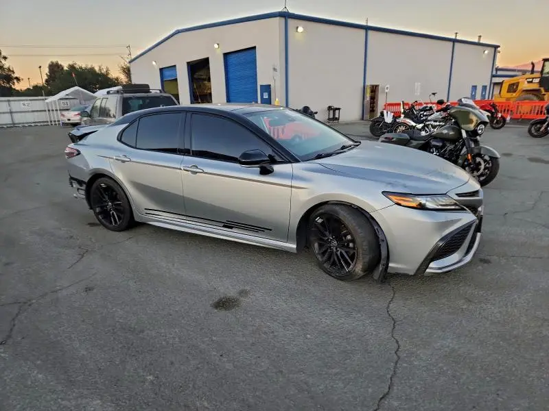 2021 TOYOTA CAMRY XSE  