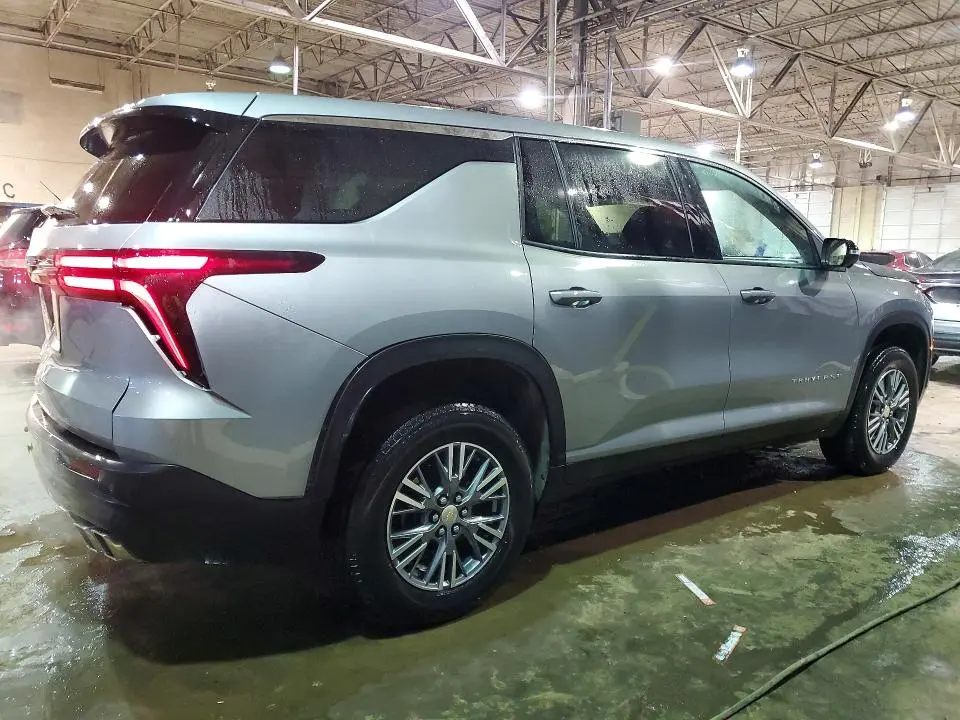 2024 CHEVROLET TRAVERSE LS  