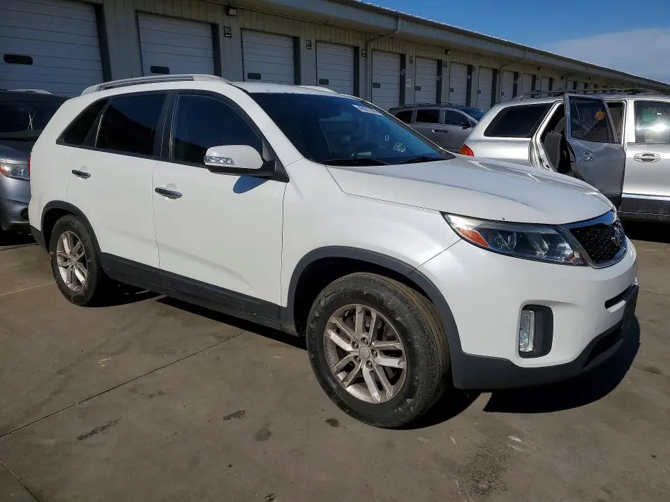 2015 KIA SORENTO LX  
