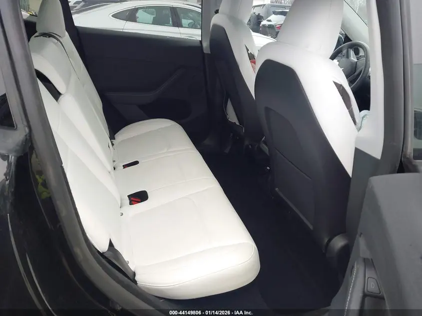 2024 TESLA MODEL Y LONG RANGE DUAL MOTOR ALL-WHEEL DRIVE