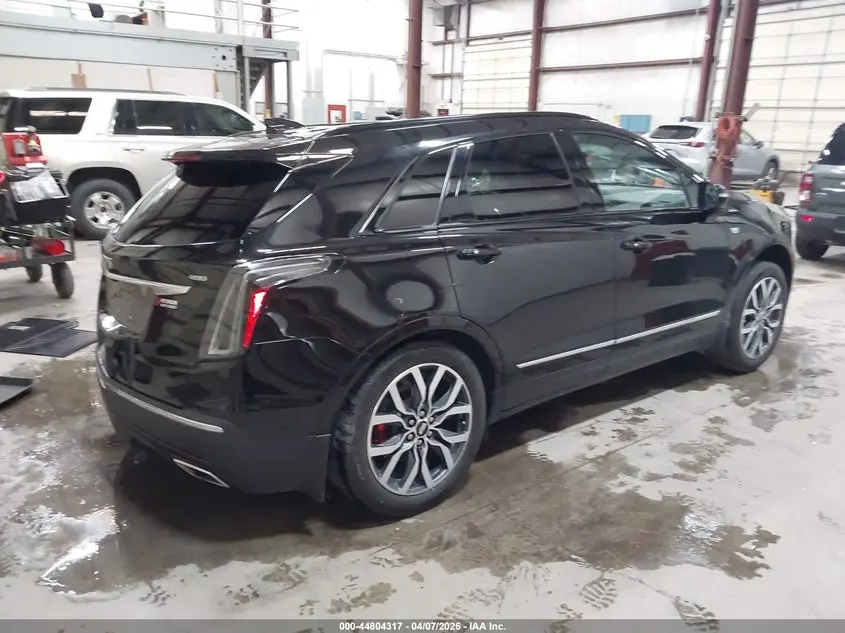 2022 CADILLAC XT5 SPORT