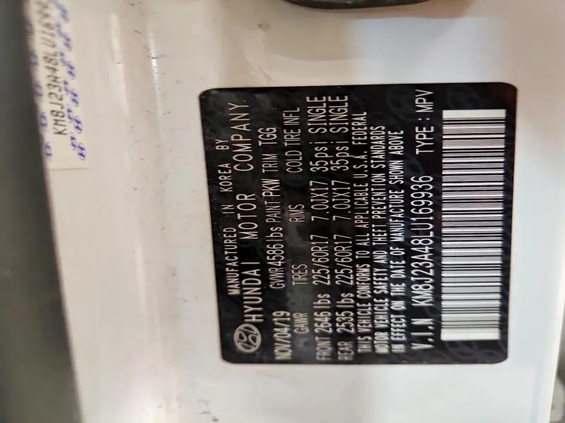 2020 HYUNDAI TUCSON SE  