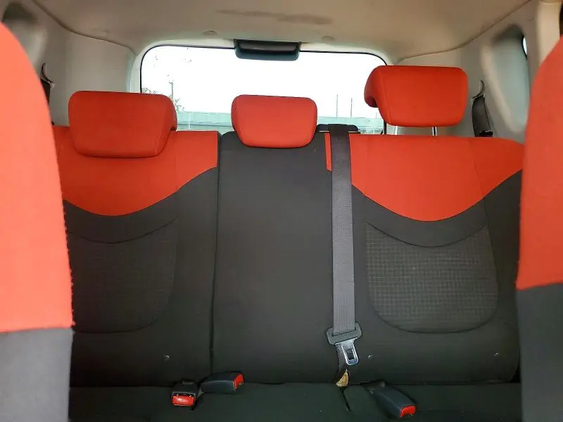 2010 KIA SOUL +  