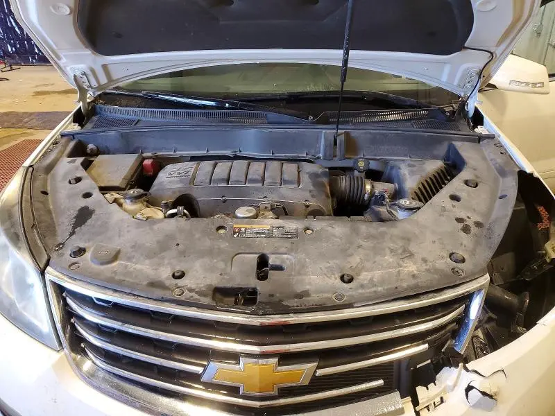 2015 CHEVROLET TRAVERSE LT  