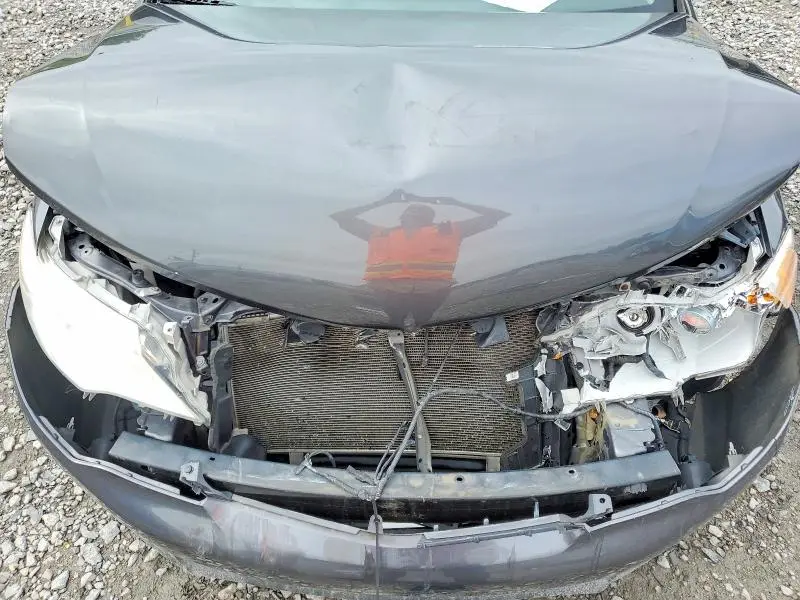 2012 TOYOTA CAMRY XLE  
