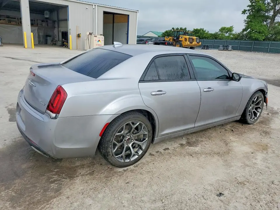 2018 CHRYSLER 300 TOURING  
