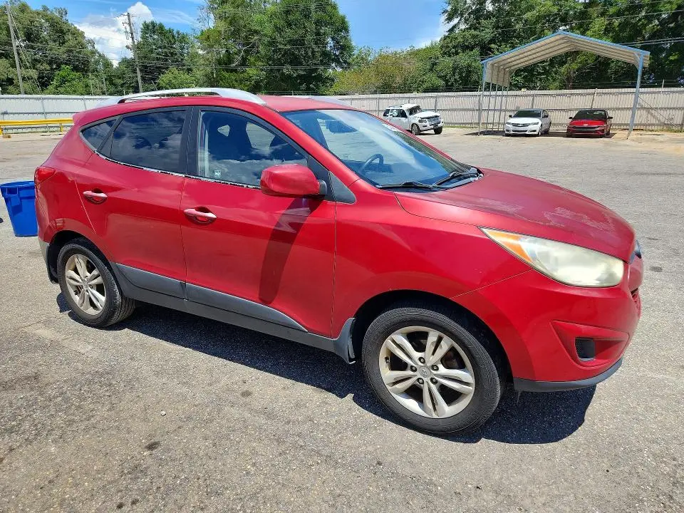 2011 HYUNDAI TUCSON GLS  