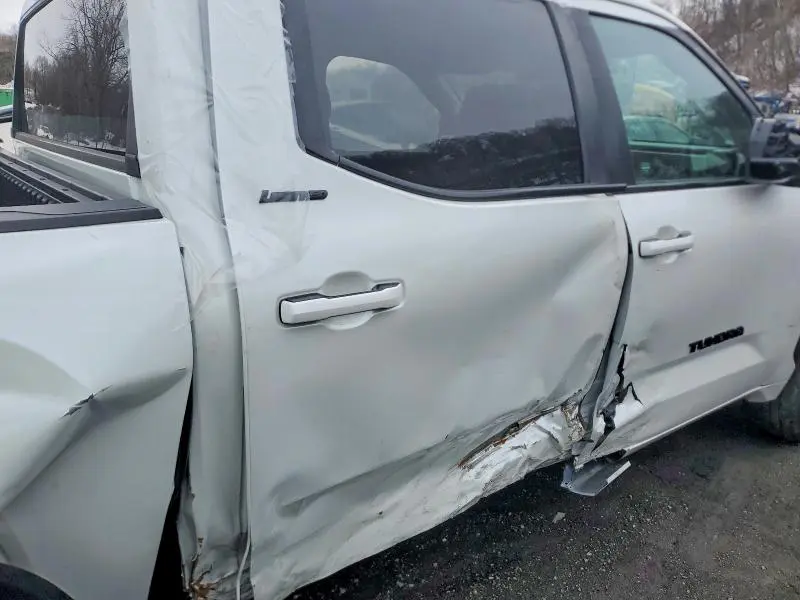 2024 TOYOTA TUNDRA  LIMITED 4WD V6 HYBRID CREW