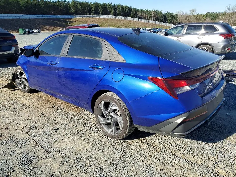 2025 HYUNDAI ELANTRA SEL SPORT  