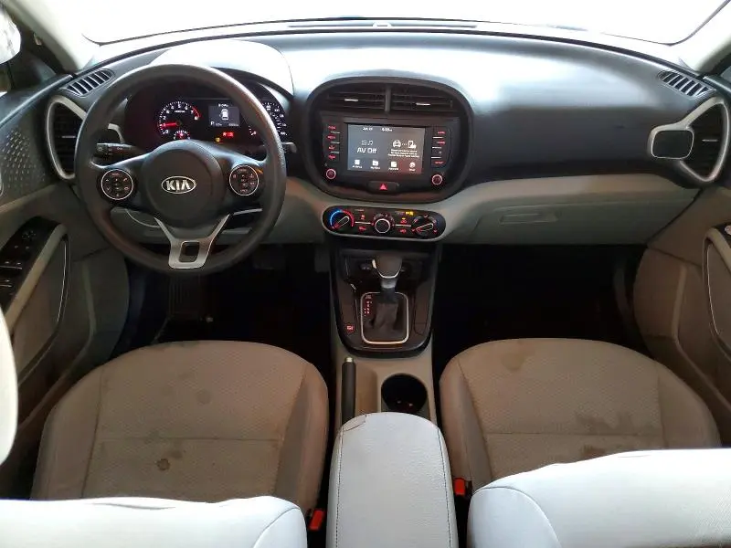 2020 KIA SOUL LX  
