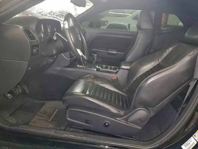 2013 DODGE CHALLENGER SXT  