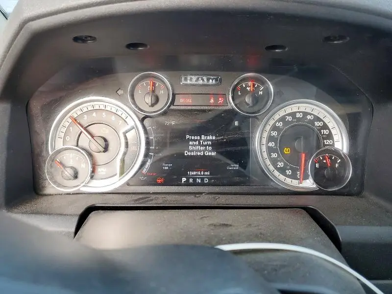 2013 RAM 1500 SLT  