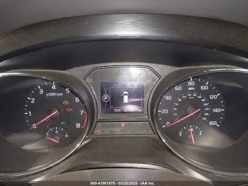 2017 KIA SEDONA LX