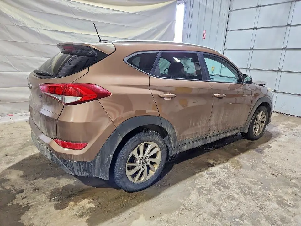 2016 HYUNDAI TUCSON   