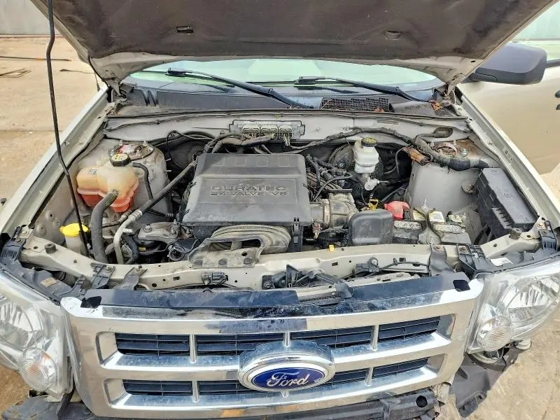 2012 FORD ESCAPE XLT  