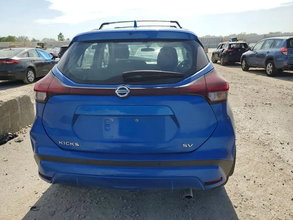 2021 NISSAN KICKS SV  