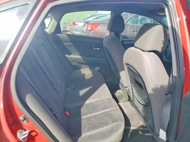 2010 HYUNDAI ELANTRA SE  