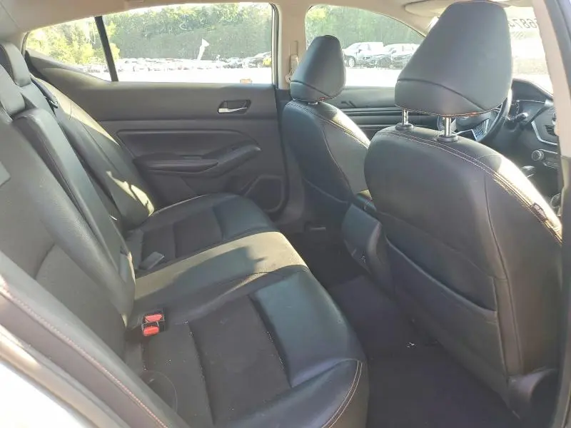 2021 NISSAN ALTIMA SR  