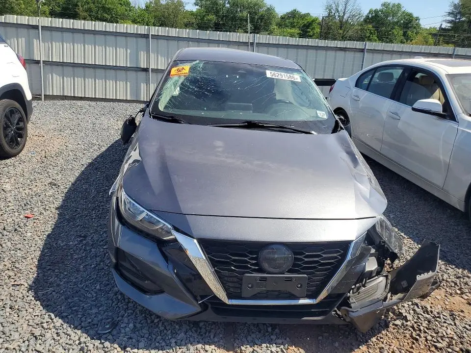 2022 NISSAN SENTRA SV  