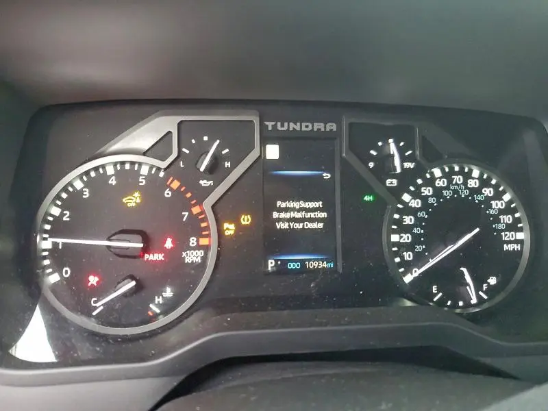 2025 TOYOTA TUNDRA CREWMAX SR  