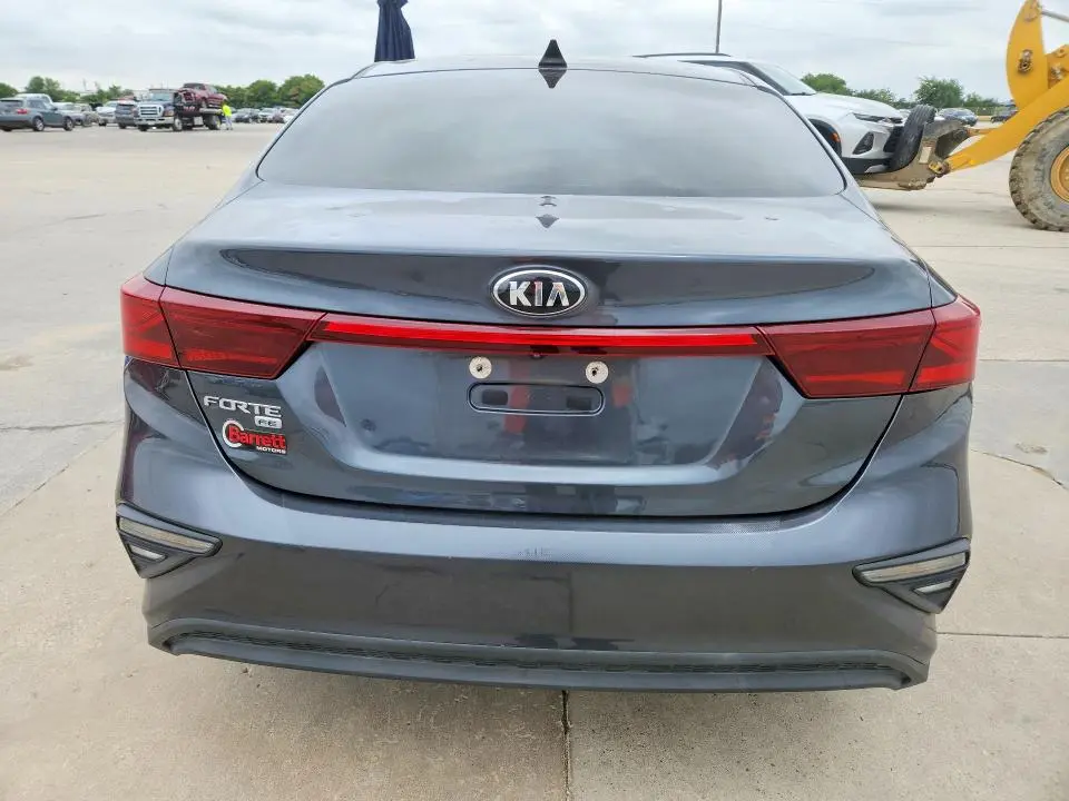 2019 KIA FORTE FE  