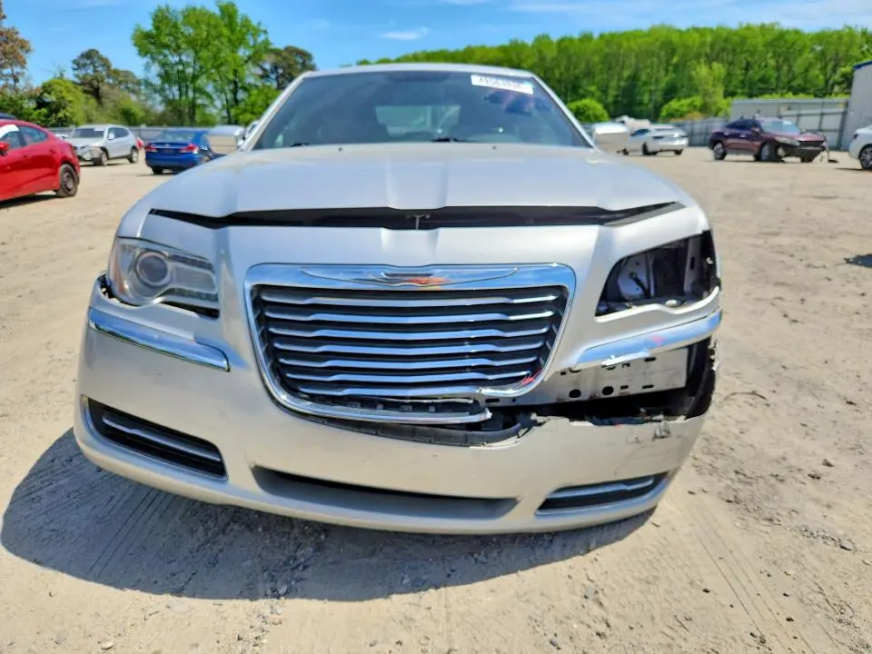 2012 CHRYSLER 300   