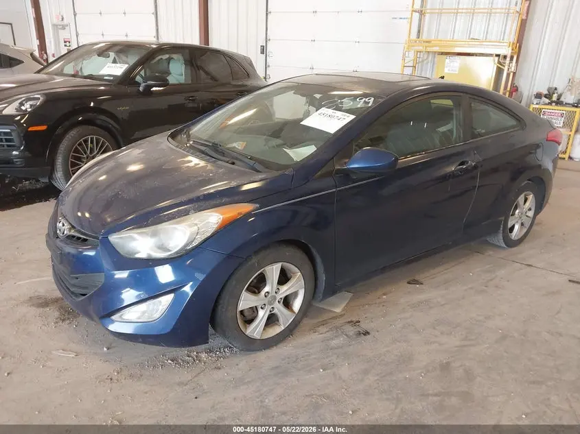 2013 HYUNDAI ELANTRA GS