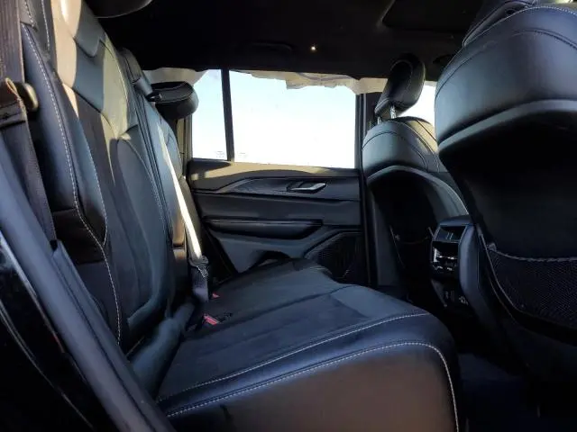 2023 JEEP GRAND CHEROKEE LAREDO  
