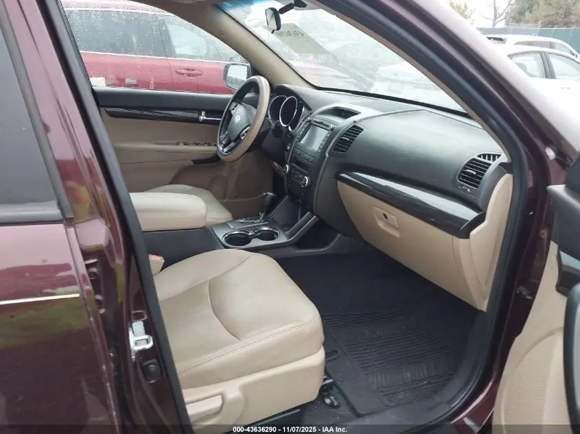 2011 KIA SORENTO EX V6