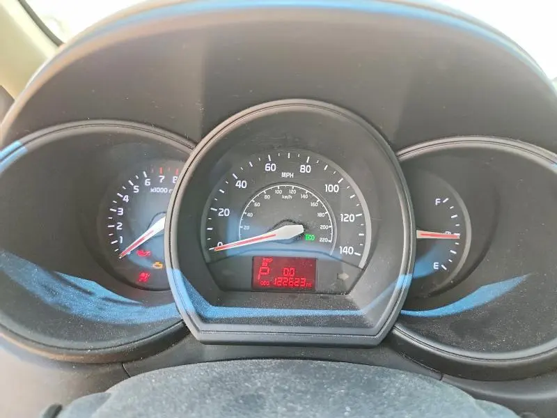 2013 KIA RIO LX  