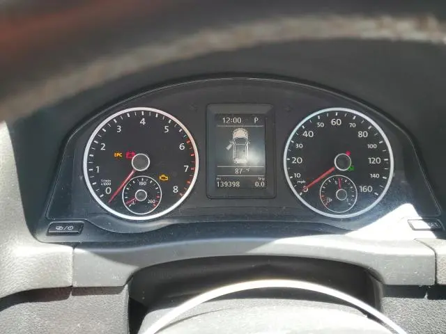 2013 VOLKSWAGEN TIGUAN S  