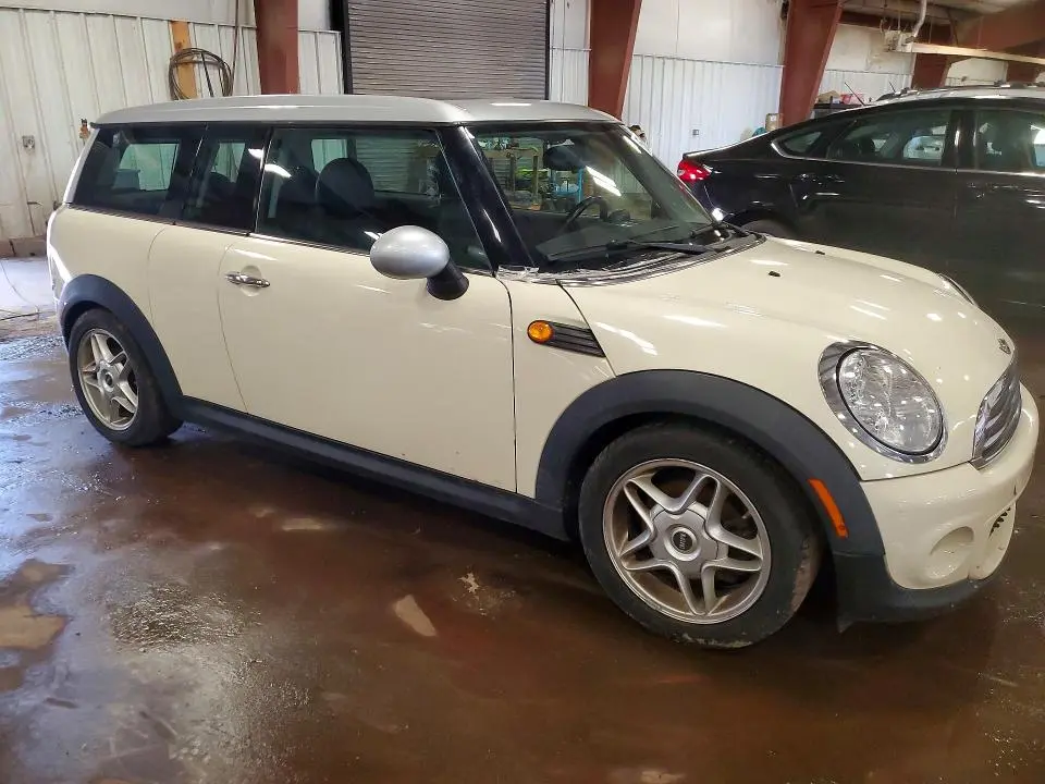 2010 MINI COOPER CLUBMAN  