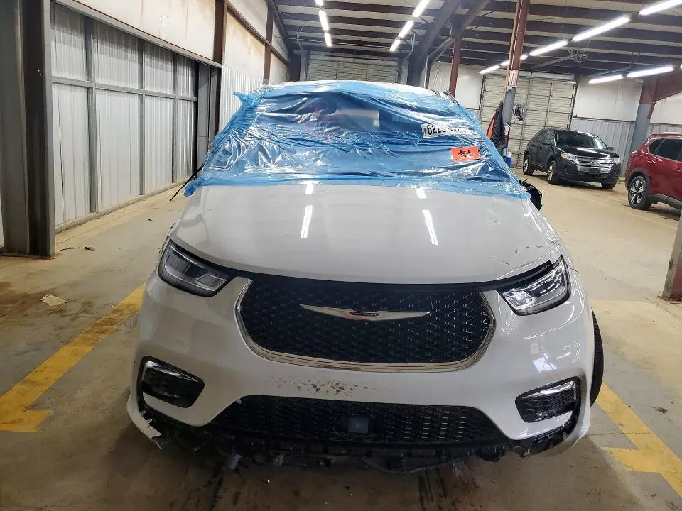 2025 CHRYSLER PACIFICA HYBRID SELECT  