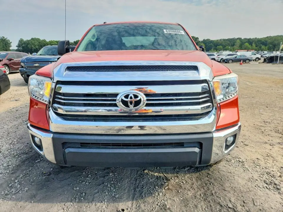 2016 TOYOTA TUNDRA SR5  