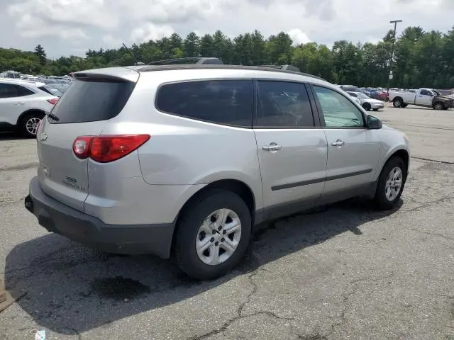 2010 CHEVROLET TRAVERSE LS  