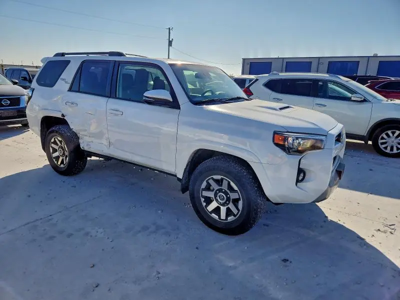 2021 TOYOTA 4RUNNER SR5 PREMIUM  