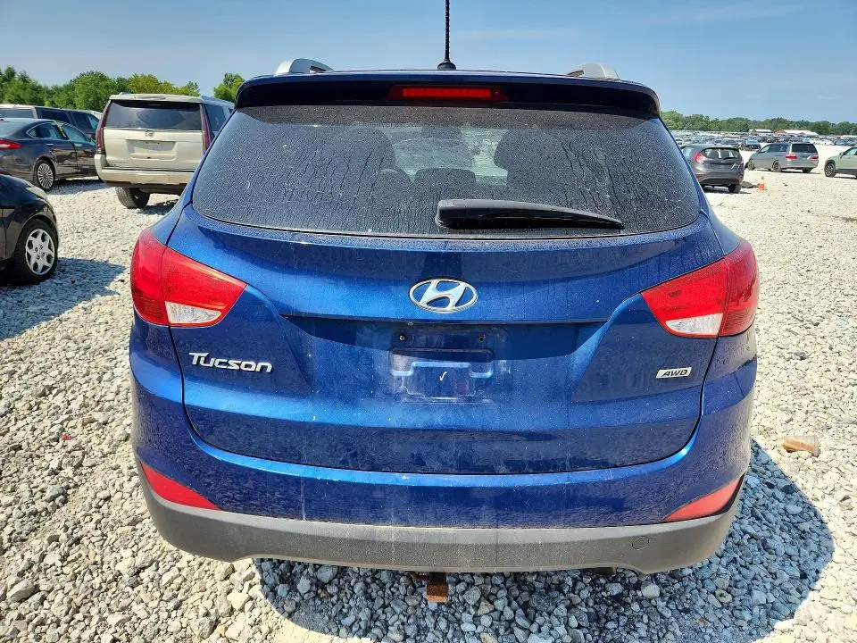 2015 HYUNDAI TUCSON SE  