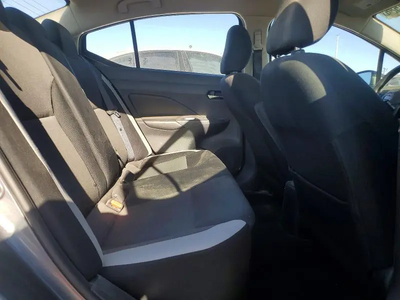 2020 NISSAN VERSA SV  
