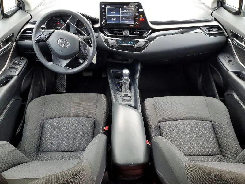 2021 TOYOTA C-HR LE  