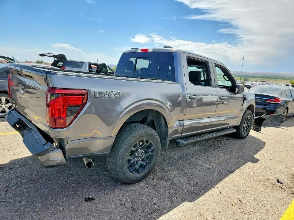 2024 FORD F150 XLT  